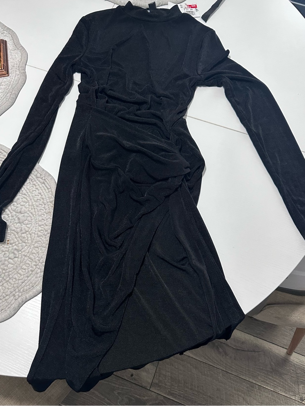 Black Long-Sleeve Ruched Midi Dress